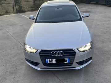 Audi A4 Shitet nderrohet me Golf 6.