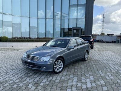 MERCEDES. BENZ C. 200 NAFTE. SUPER SUPER