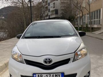 TOYOTA YARIS 2012