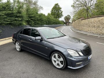 Mercedes E 220