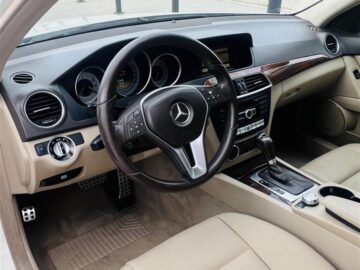 Shitet Mercedes-Benz C300 Viti 2012