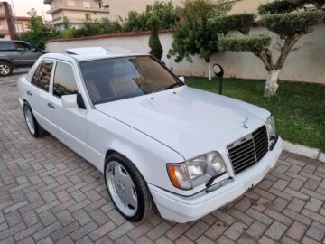 BENZ 124 E 500 V8 FABRIKE