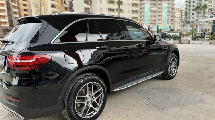 GLC 2.0 Benzine dhe GAZ 4Matic