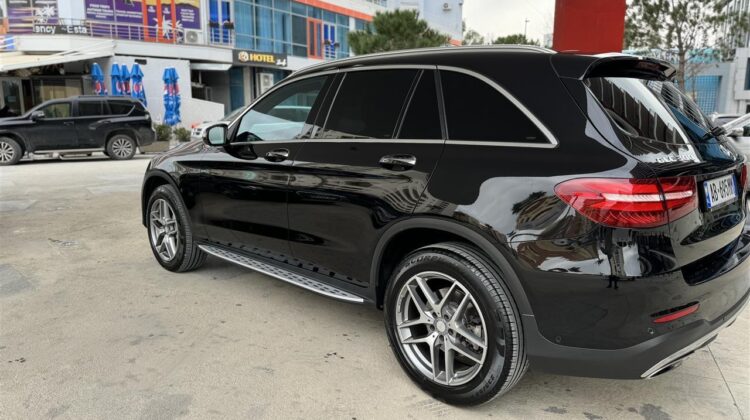 GLC 2.0 Benzine dhe GAZ 4Matic