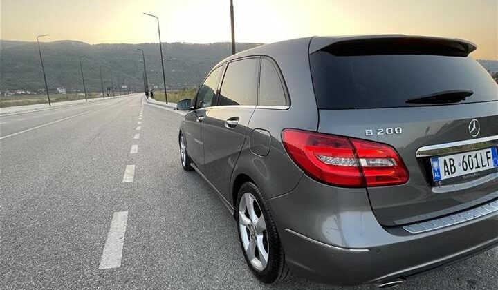 Okazion Shitet Mercedes Benz B-Class 200 Avangarde