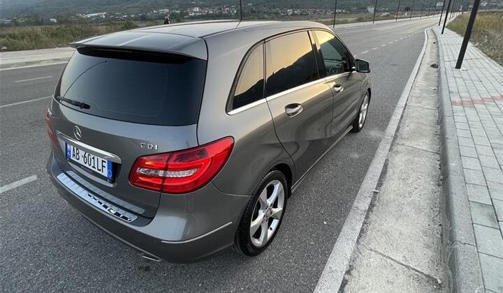 Okazion Shitet Mercedes Benz B-Class 200 Avangarde