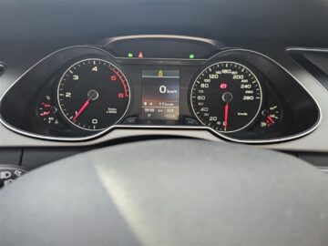 AUDI A4 2.0 TDI QUATTRO 2013