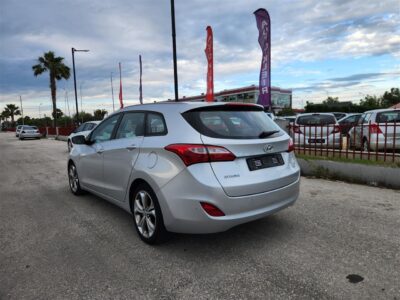 Hyundai I30 2012 1.6d 5400€