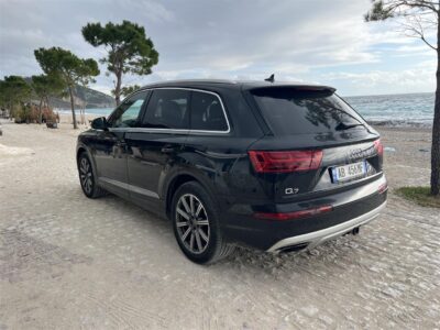 Shitet Audi Q7 Viti 2017 Motore 3.0 Benzine!!