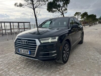 Shitet Audi Q7 Viti 2017 Motore 3.0 Benzine!!