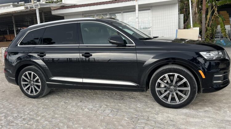 Shitet Audi Q7 Viti 2017 Motore 3.0 Benzine!!