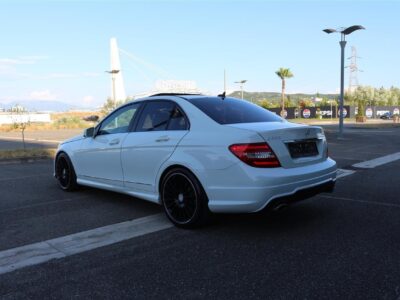 Mercedes-Benz C300 AMG LINE