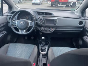 Toyota Yaris 1.4 2012 manual