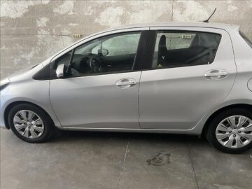 Toyota Yaris 1.4 2012 manual