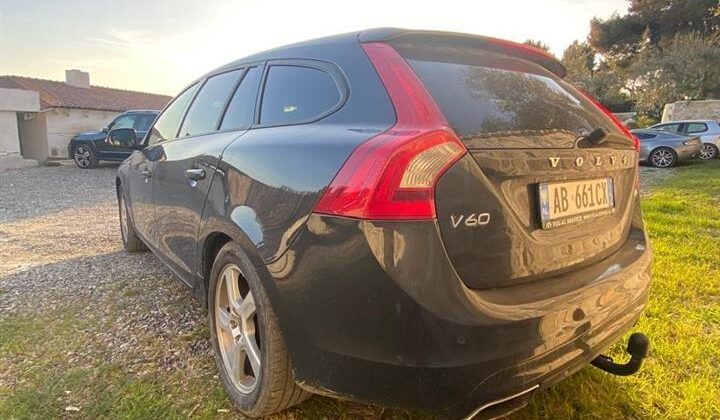 Volvo V60 D4 2015