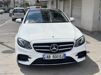 Mercedes Benc E220 AMG Line