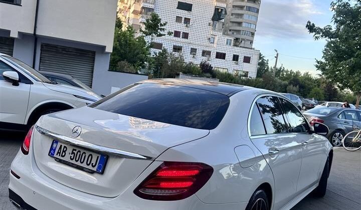 Mercedes Benc E220 AMG Line