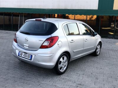 Opel Corsa 1.2 Benzine+Gaz (sapo targuar)