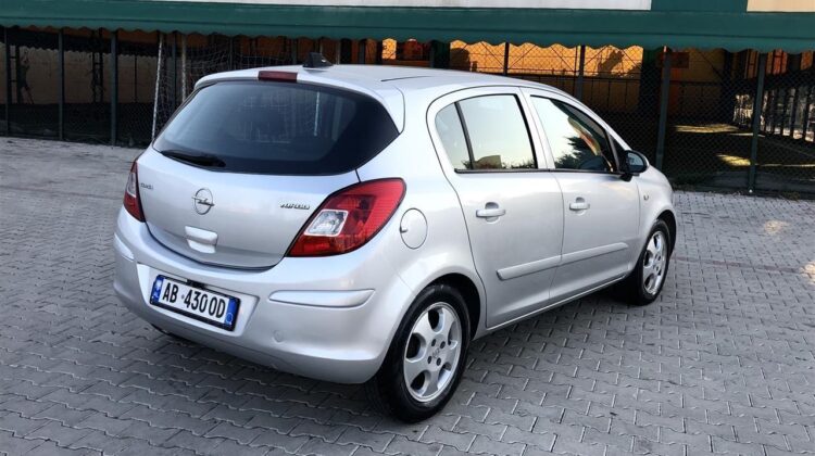 Opel Corsa 1.2 Benzine+Gaz (sapo targuar)