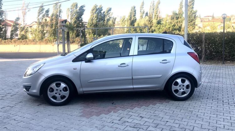 Opel Corsa 1.2 Benzine+Gaz (sapo targuar)