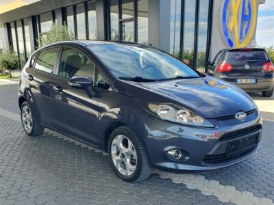 Shitet ford fiesta 1.4 benzin gaz viti 2012