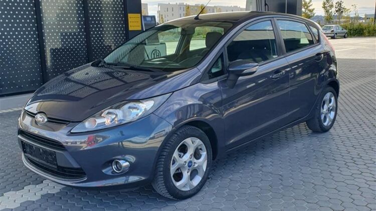 Shitet ford fiesta 1.4 benzin gaz viti 2012